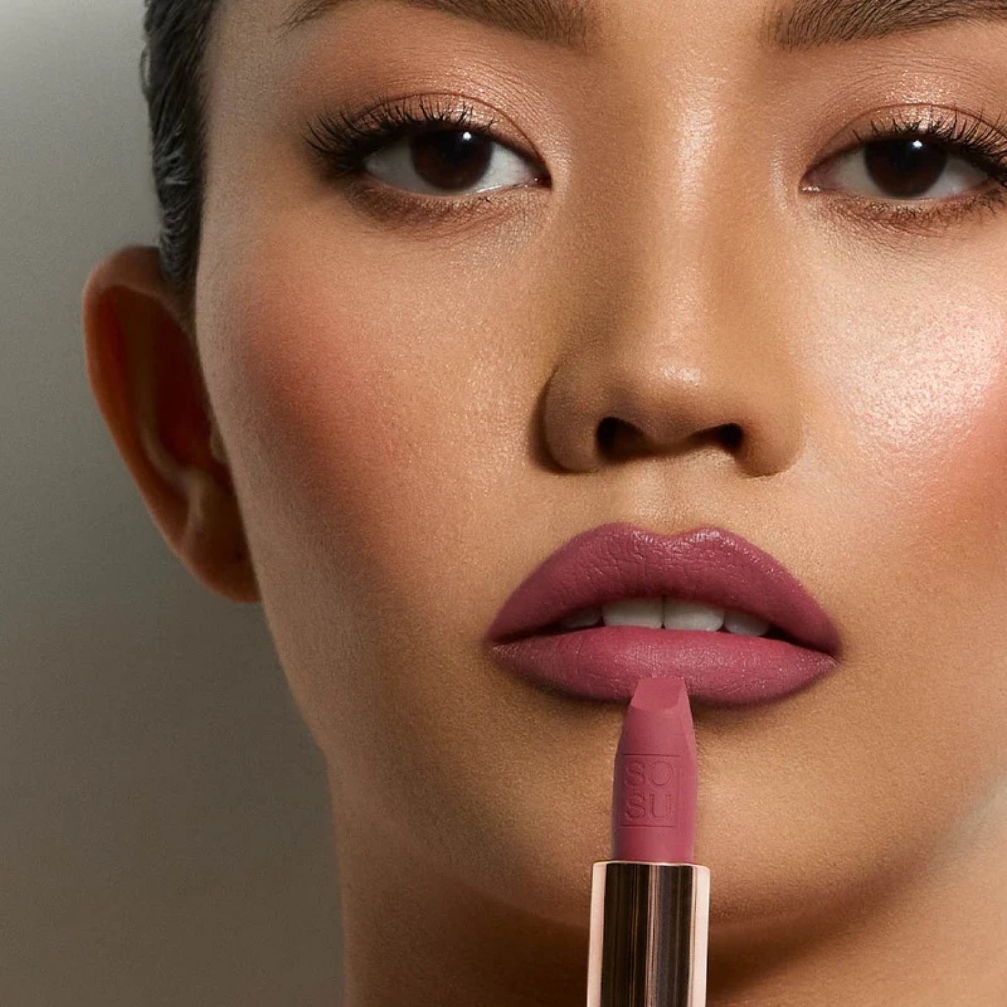 SOSU COSMETICS Matte Lipstick : Κραγιόν Χειλιών