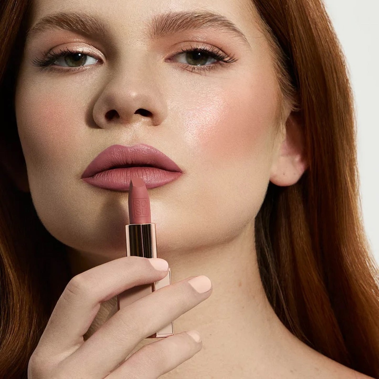 SOSU COSMETICS Matte Lipstick : Κραγιόν Χειλιών