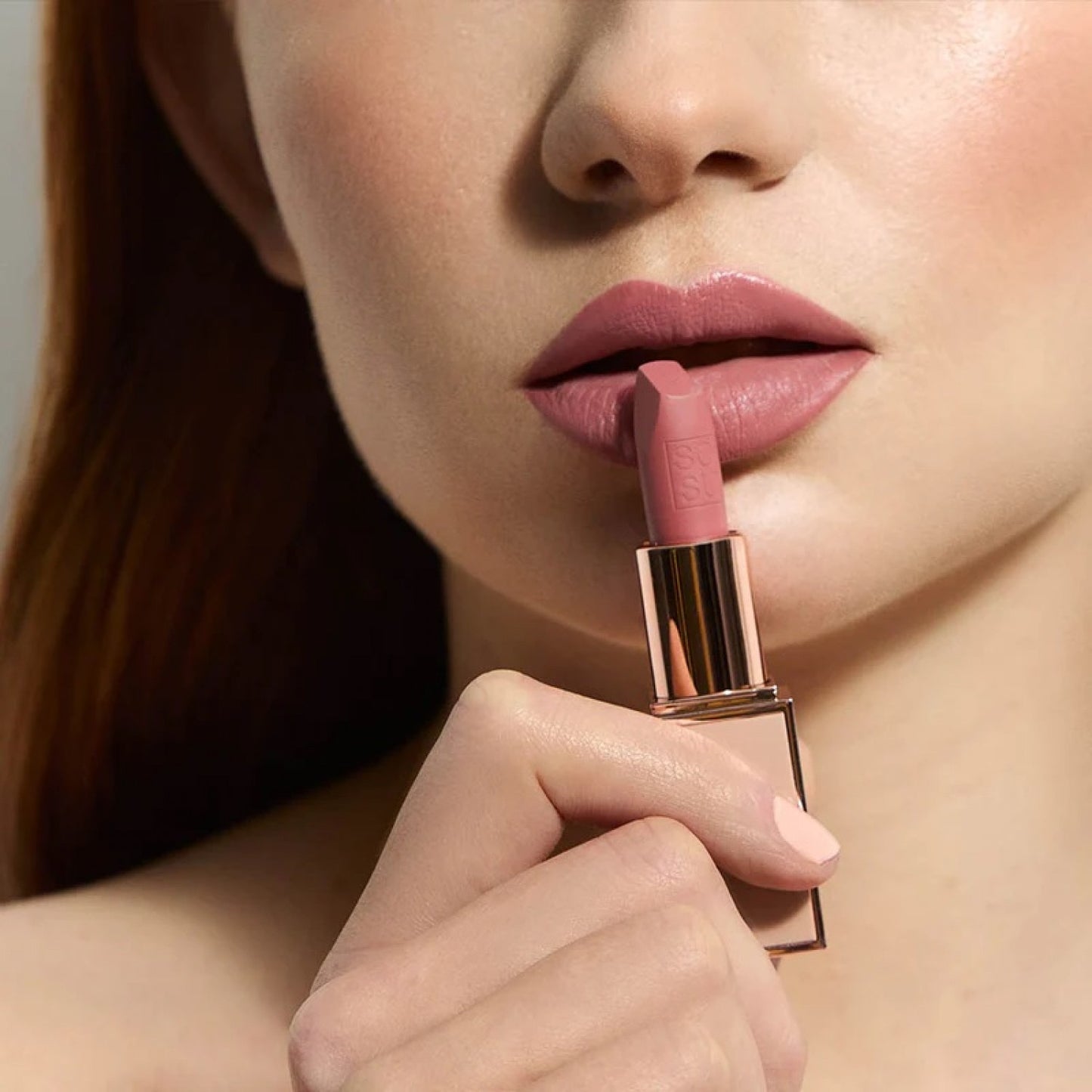 SOSU COSMETICS Satin Lipstick : Κραγιόν Χειλιών