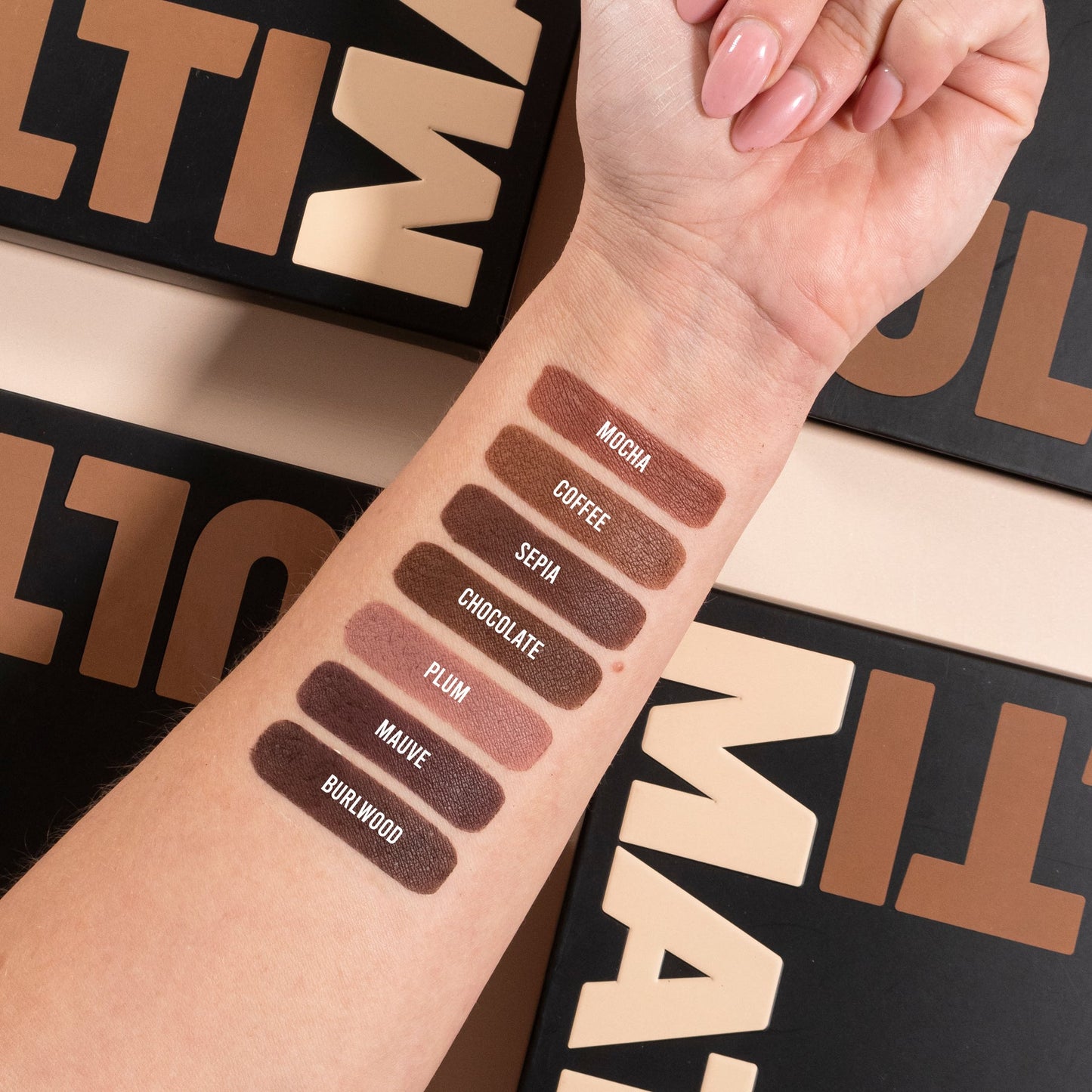 BPerfect Ultimattes Palette : Παλέτα Σκιών